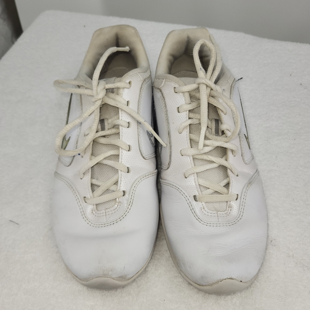 Nike Sidelines Cheer Shoes